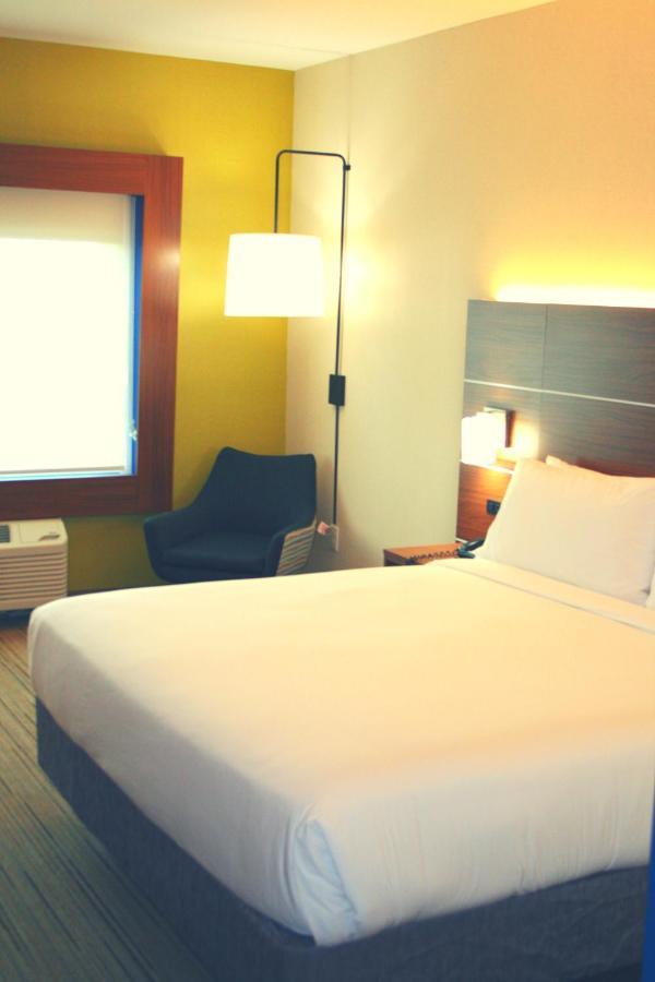 Holiday Inn Express Hotel & Suites Marina By Ihg Kültér fotó