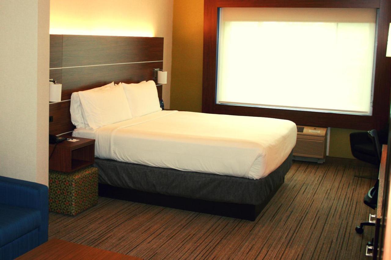 Holiday Inn Express Hotel & Suites Marina By Ihg Kültér fotó