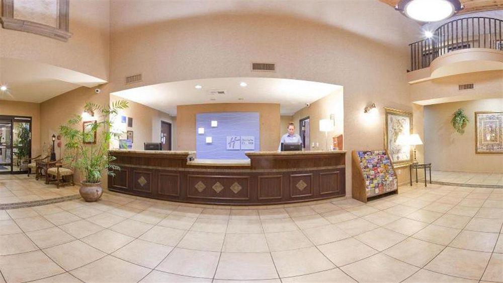 Holiday Inn Express Hotel & Suites Marina By Ihg Kültér fotó