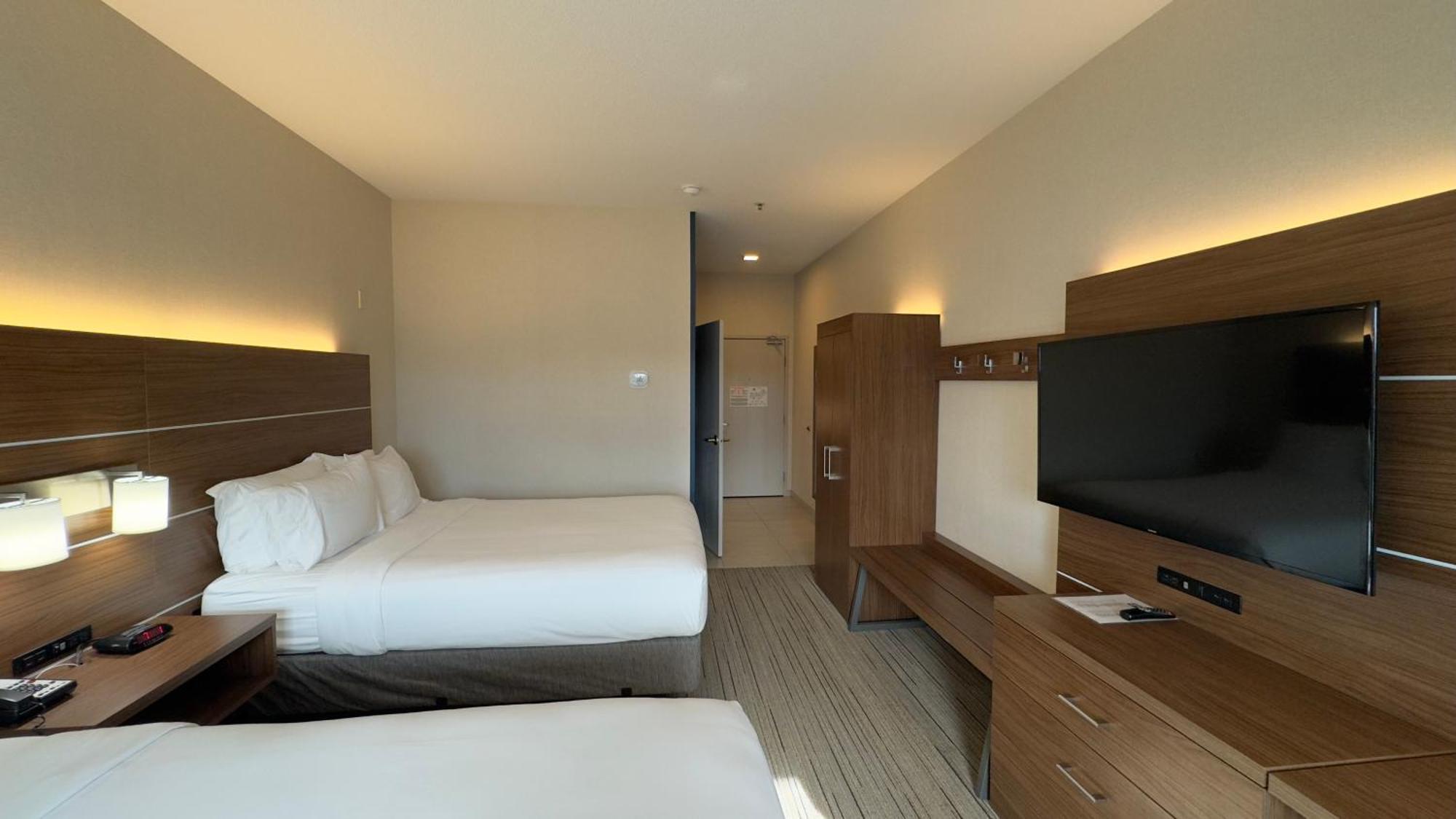Holiday Inn Express Hotel & Suites Marina By Ihg Kültér fotó